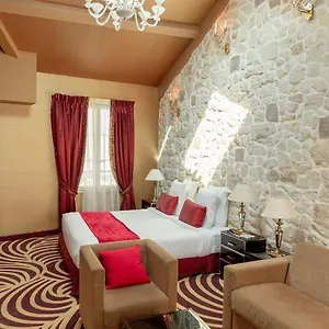 Du Beaumont Hotell